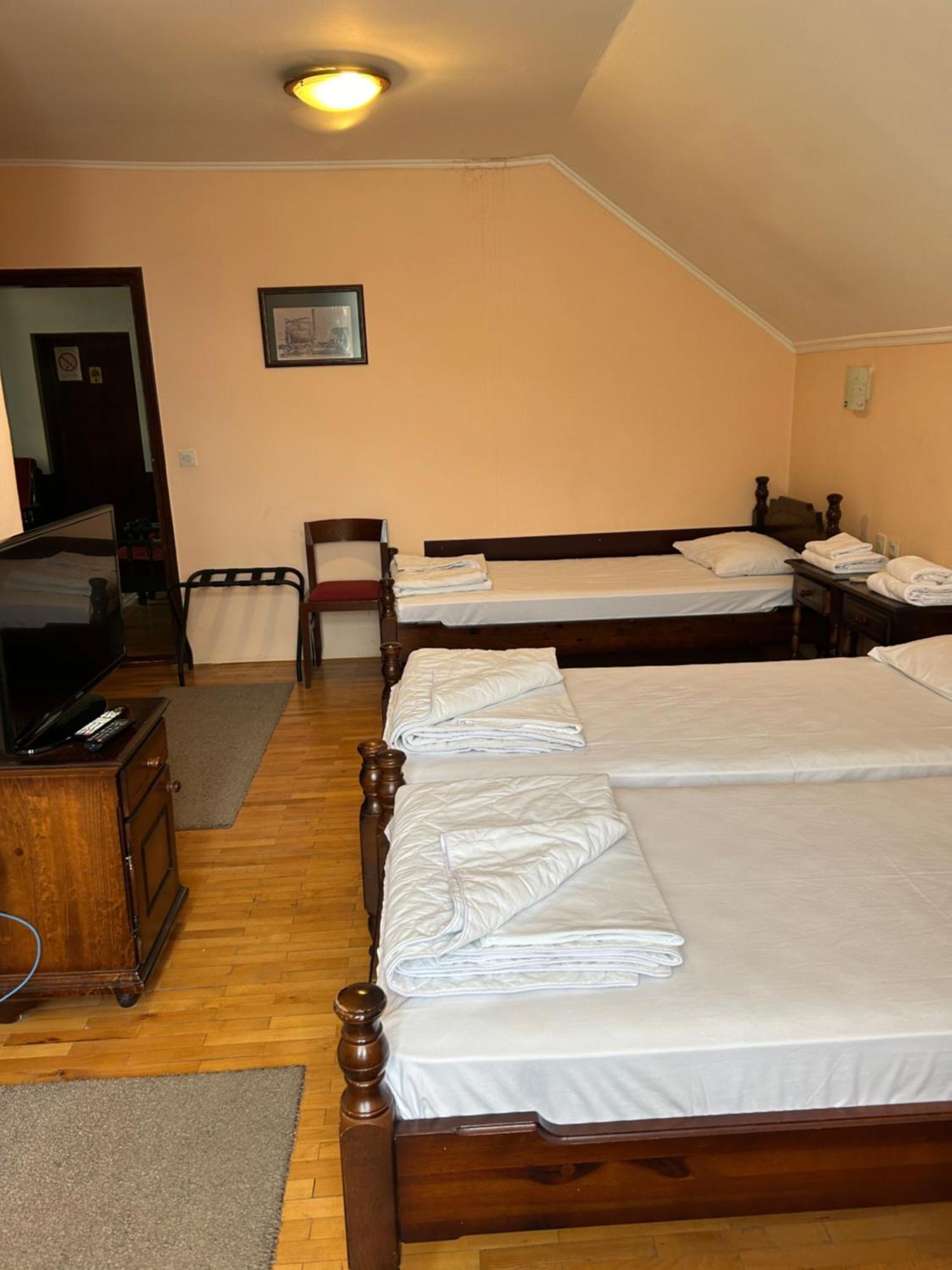 Konaciste Osmica Motel Mokra Gora Luaran gambar